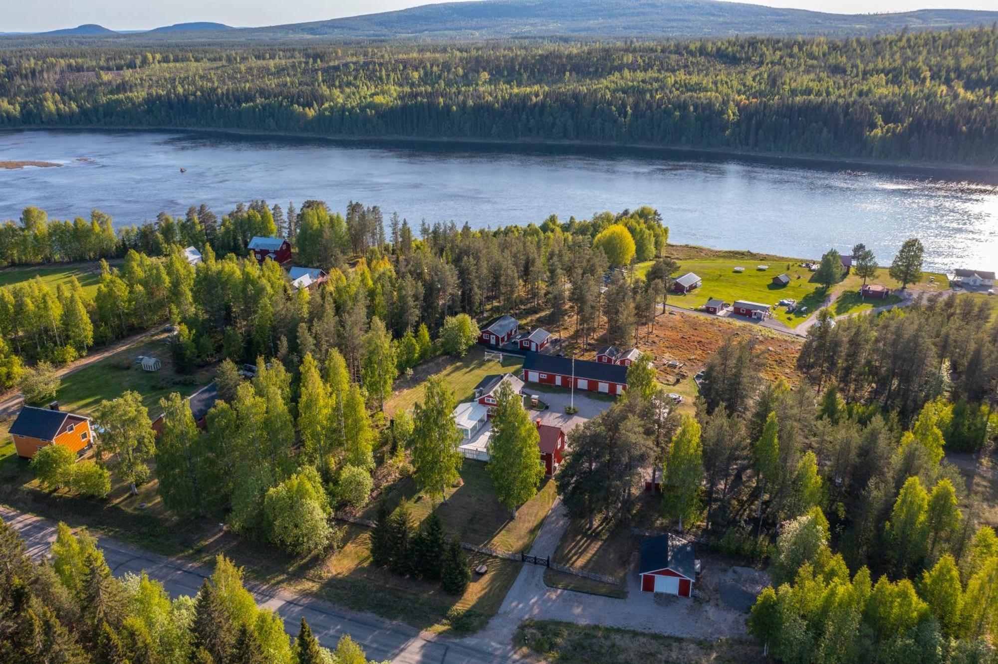 Villa Arctic Ranch Överkalix Esterno foto